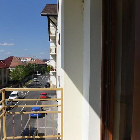 Apartament Community Complex Сибиу Экстерьер фото